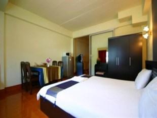 2Gether Guesthouse Karon Exterior photo